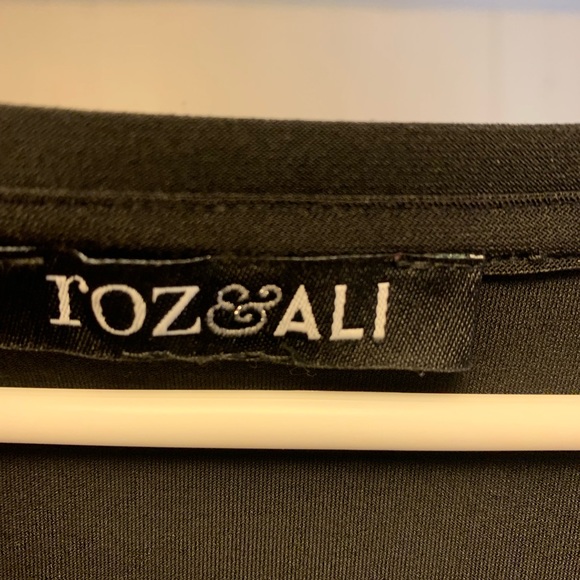 Silky tops - Picture 2 of 3